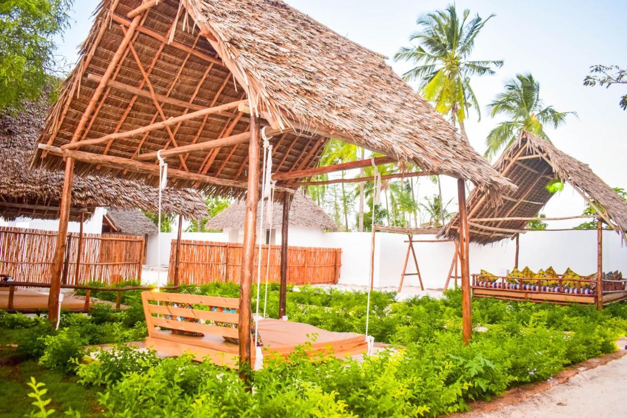 Uhuru House And Restaurant * Nungwi